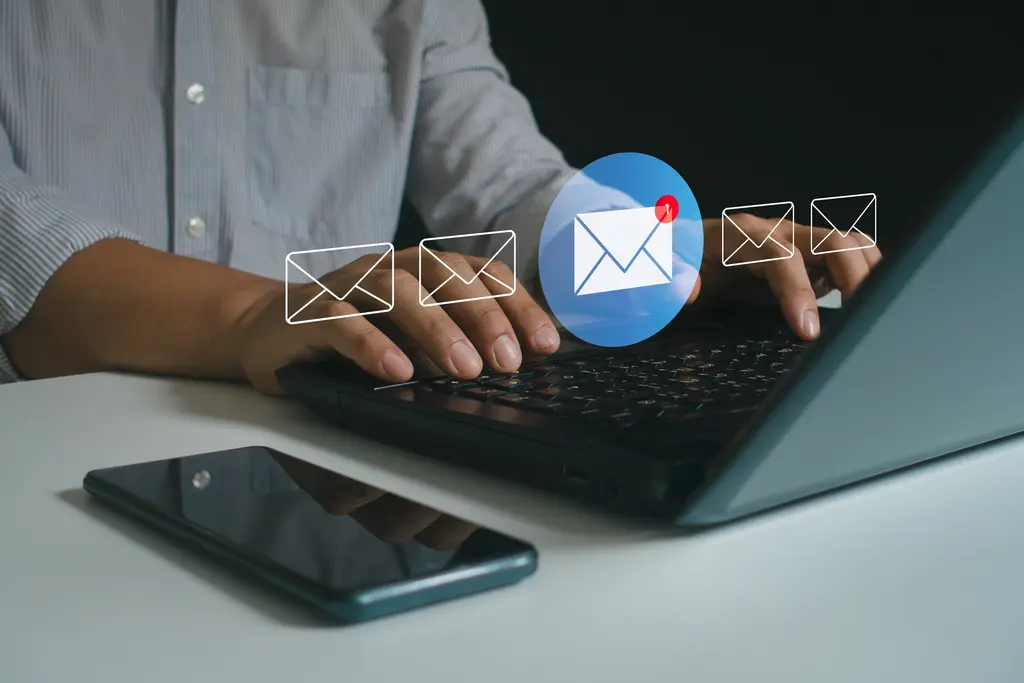Como organizar inbox no celular e ganhar foco no trabalho com 9 práticas simples