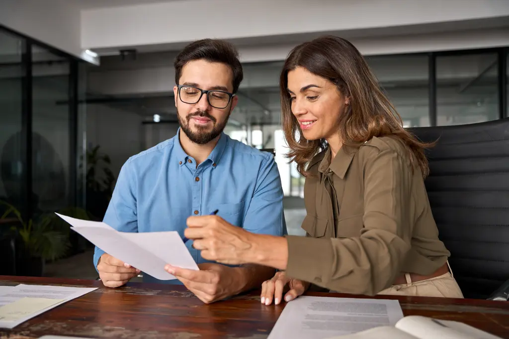 Como otimizar os processos de RH com autosserviço para funcionários?