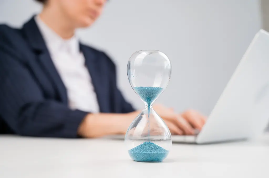 Controle de tempo para estimativas, faturamento e gestão da carga de trabalho, não para vigiar funcionários