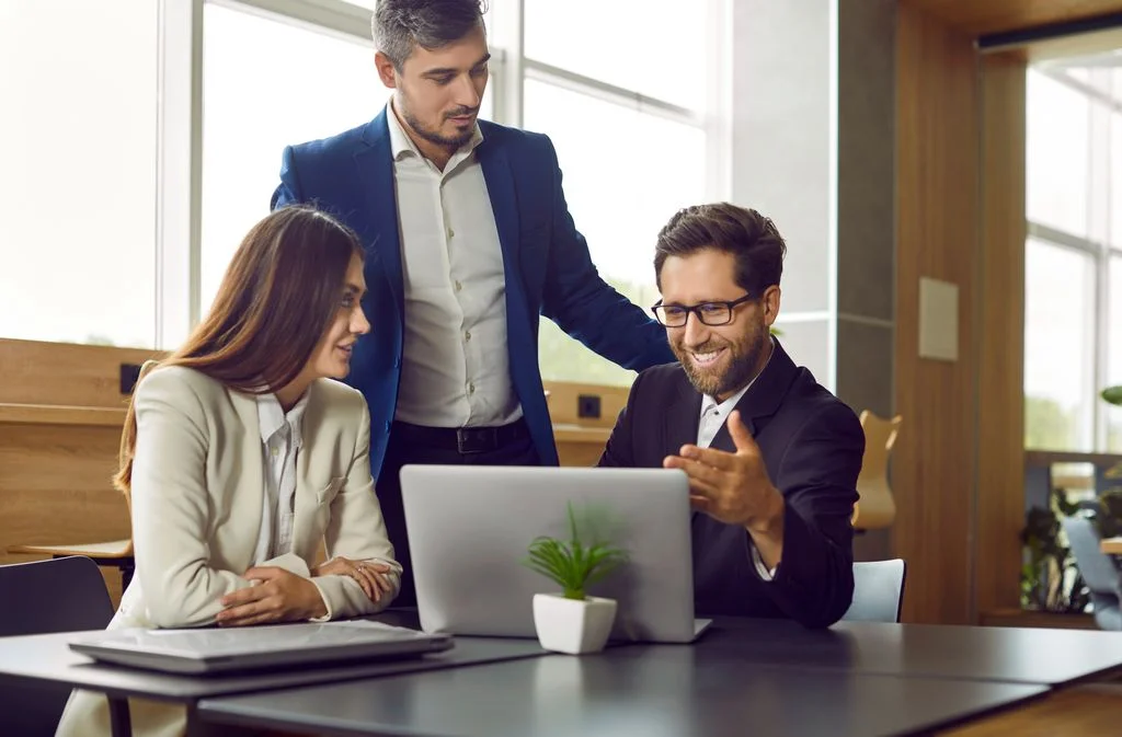 Tarefas automáticas com IA: 7 formas de identificar prazos e responsáveis